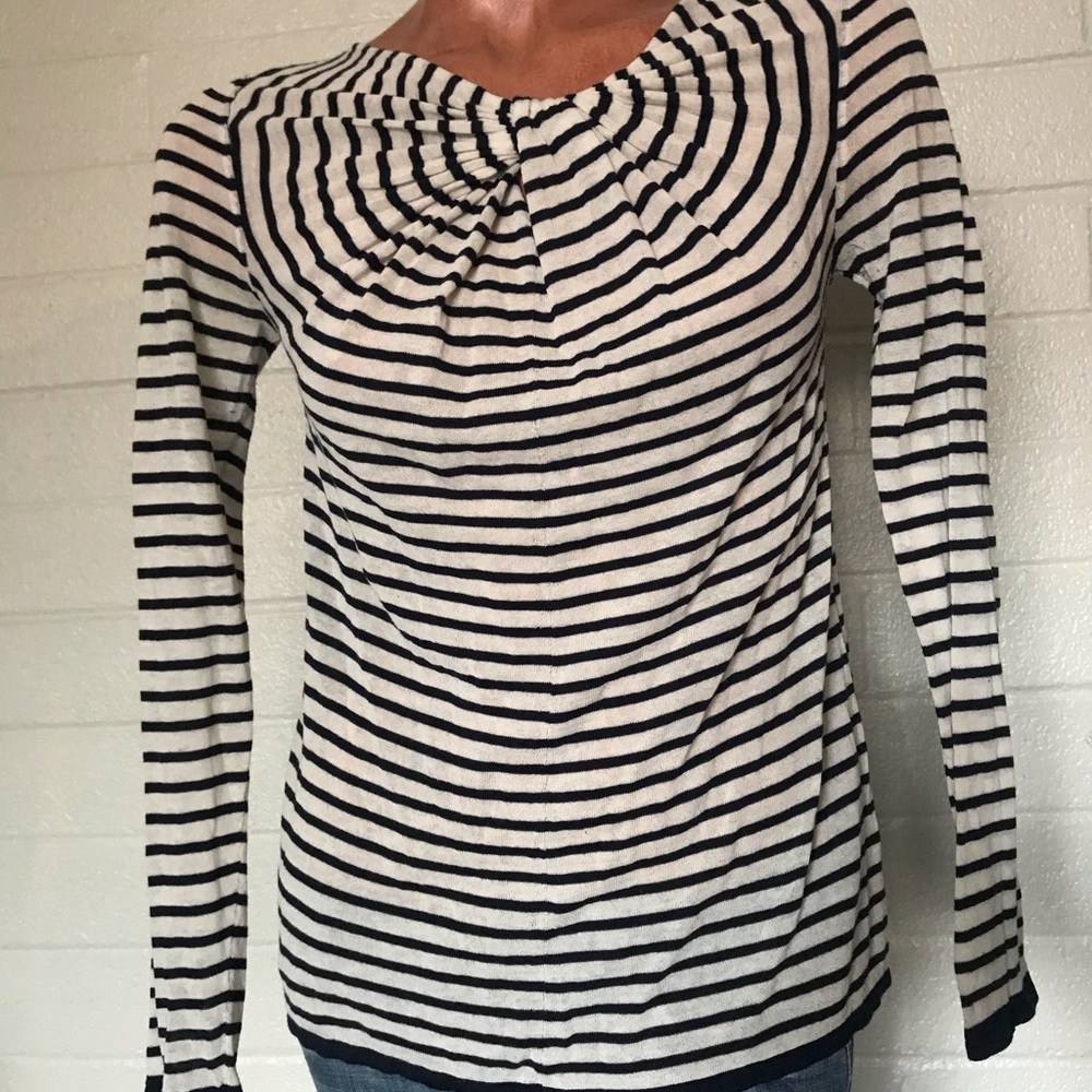 Anthropologie Field Flower Twist Neck Top M